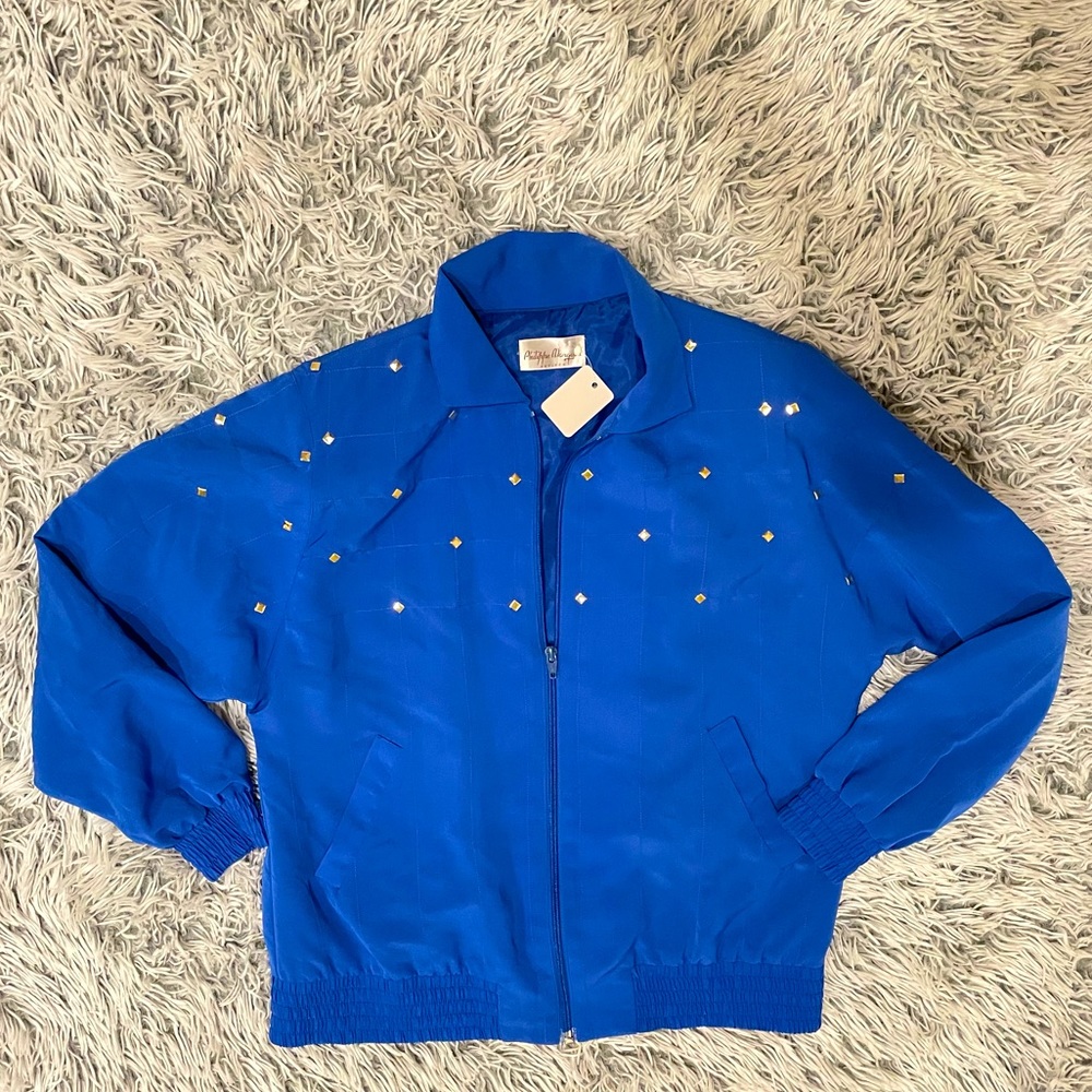 3/$15 ✨ Bright Blue Bomber with studs and pockets
